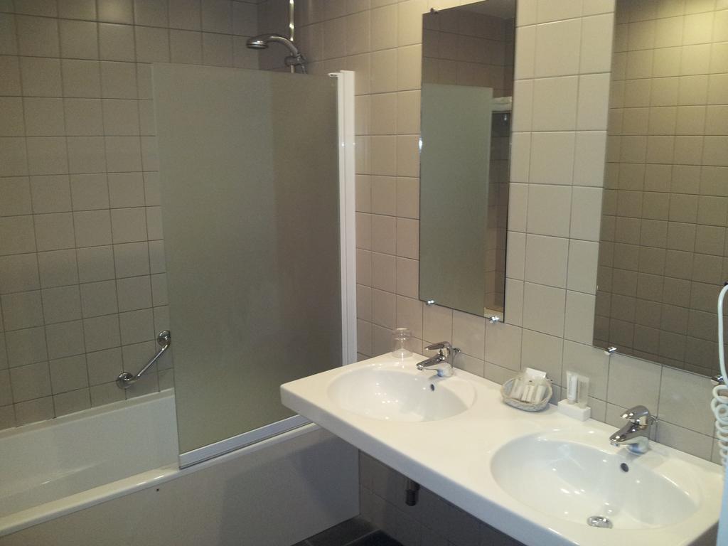 Hotel De Zalm Herentals Ruang foto