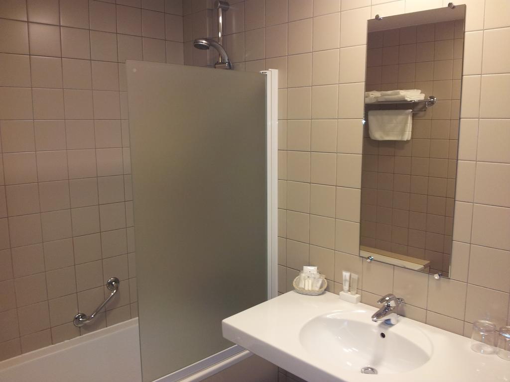 Hotel De Zalm Herentals Bagian luar foto