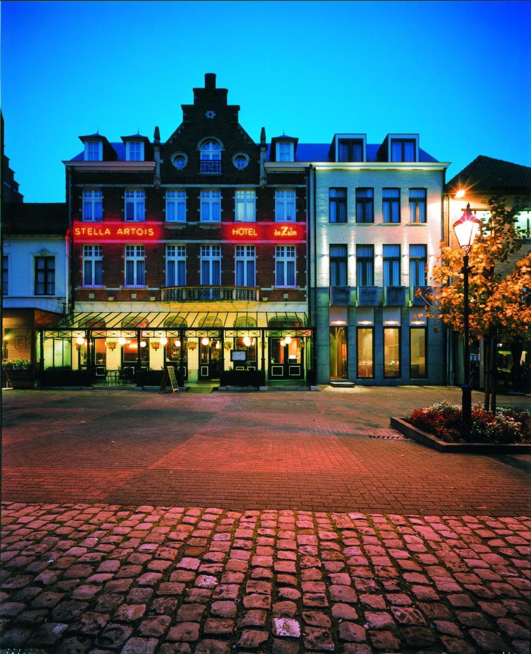 Hotel De Zalm Herentals Bagian luar foto